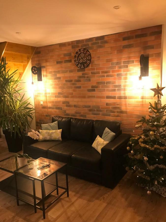 Gite 5 pers avec 2h espace bien-être privatisé inclus dans le prix de la nuit 80m2 de détente Équilly Exterior foto