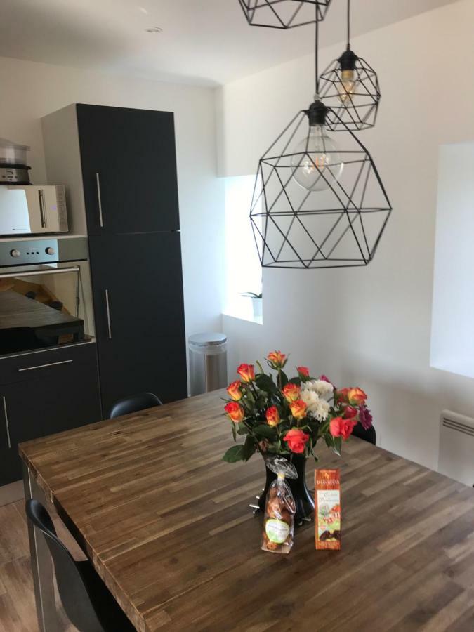 Gite 5 pers avec 2h espace bien-être privatisé inclus dans le prix de la nuit 80m2 de détente Équilly Exterior foto