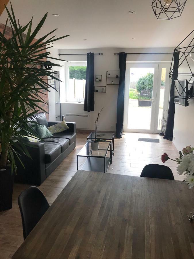 Gite 5 pers avec 2h espace bien-être privatisé inclus dans le prix de la nuit 80m2 de détente Équilly Exterior foto
