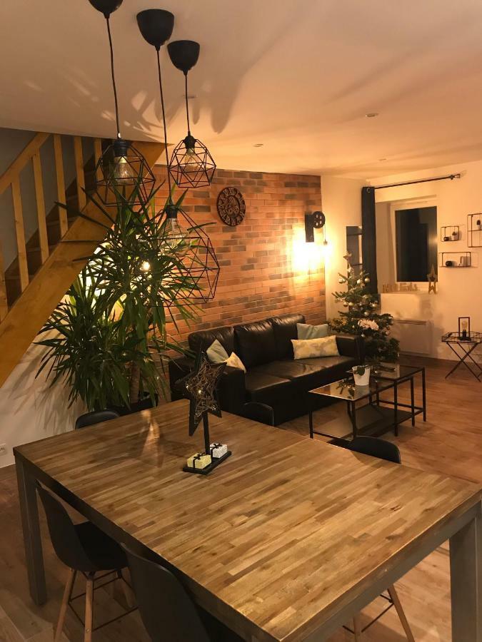 Gite 5 pers avec 2h espace bien-être privatisé inclus dans le prix de la nuit 80m2 de détente Équilly Exterior foto